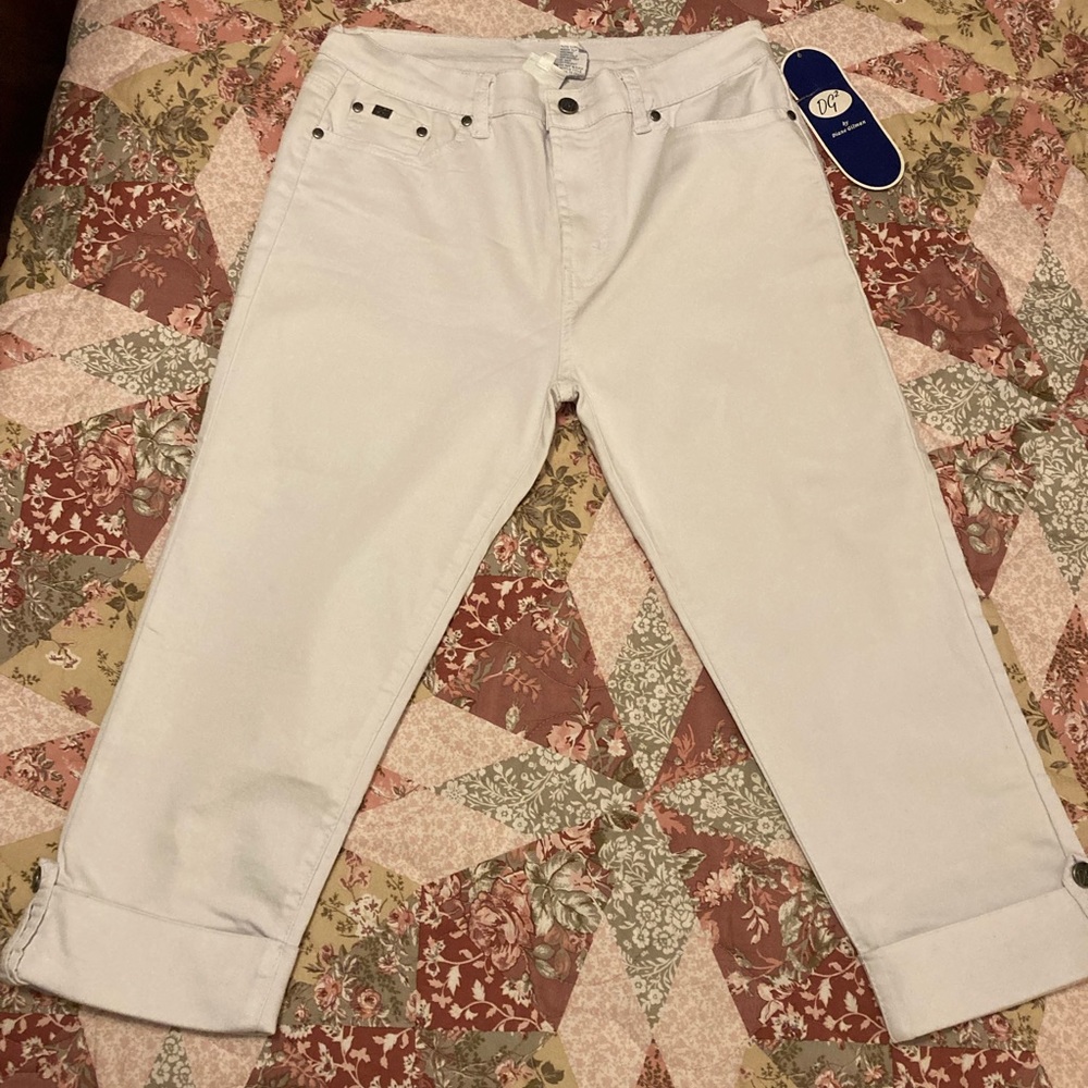 Diane Gilman White Capri